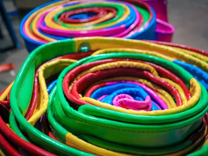 ผ้าใบ PVC คูนิลอน สั่งทำทุกขนาด